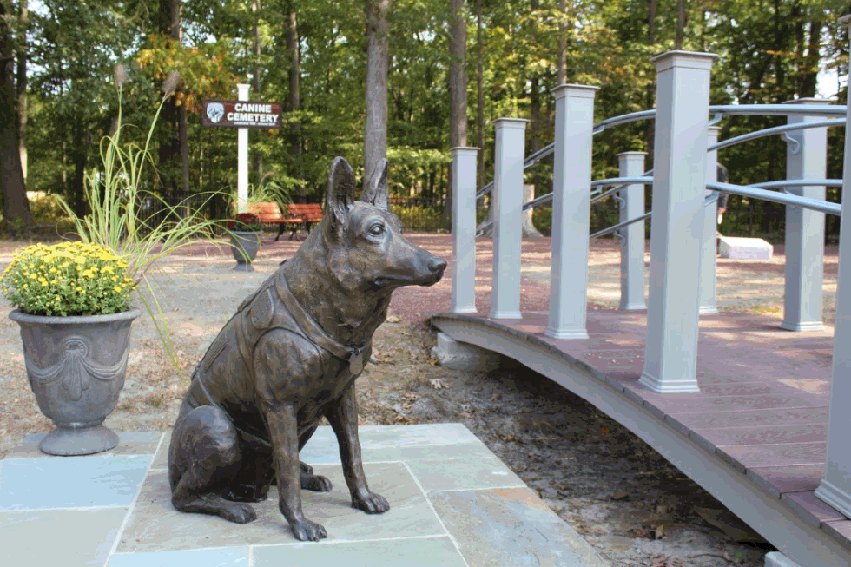 MSP K-9 Cemetery Dog Statue Image
